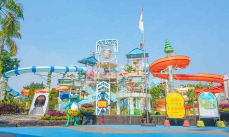 6 Kolam Renang Terpopuler di Jakarta, Asyik untuk Liburan Akhir Pekan